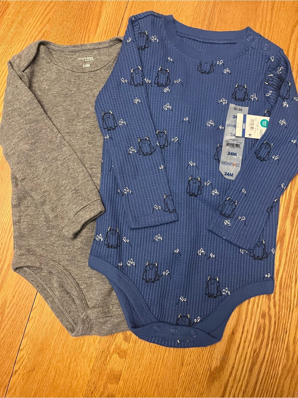 Long Sleeve Knit Onesies 24mth (set of 2)